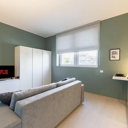 Design Art - Gym & Location アパート