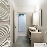 Design Art - Gym & Location 아파트 *